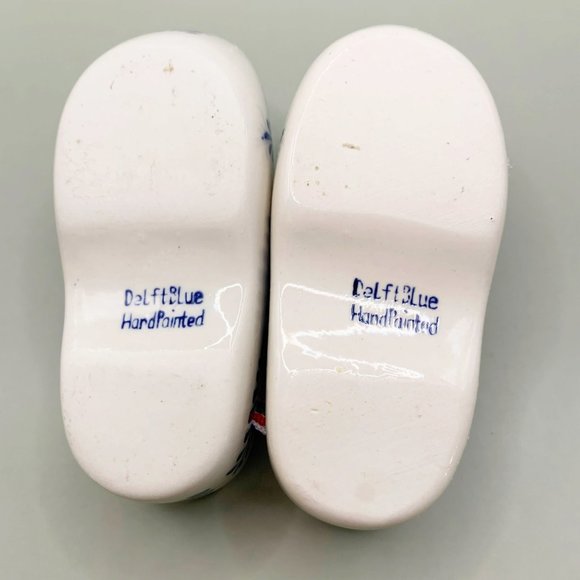 Delft Blue Holland Ceramic Clogs hand painted pair - Picture 5 of 9